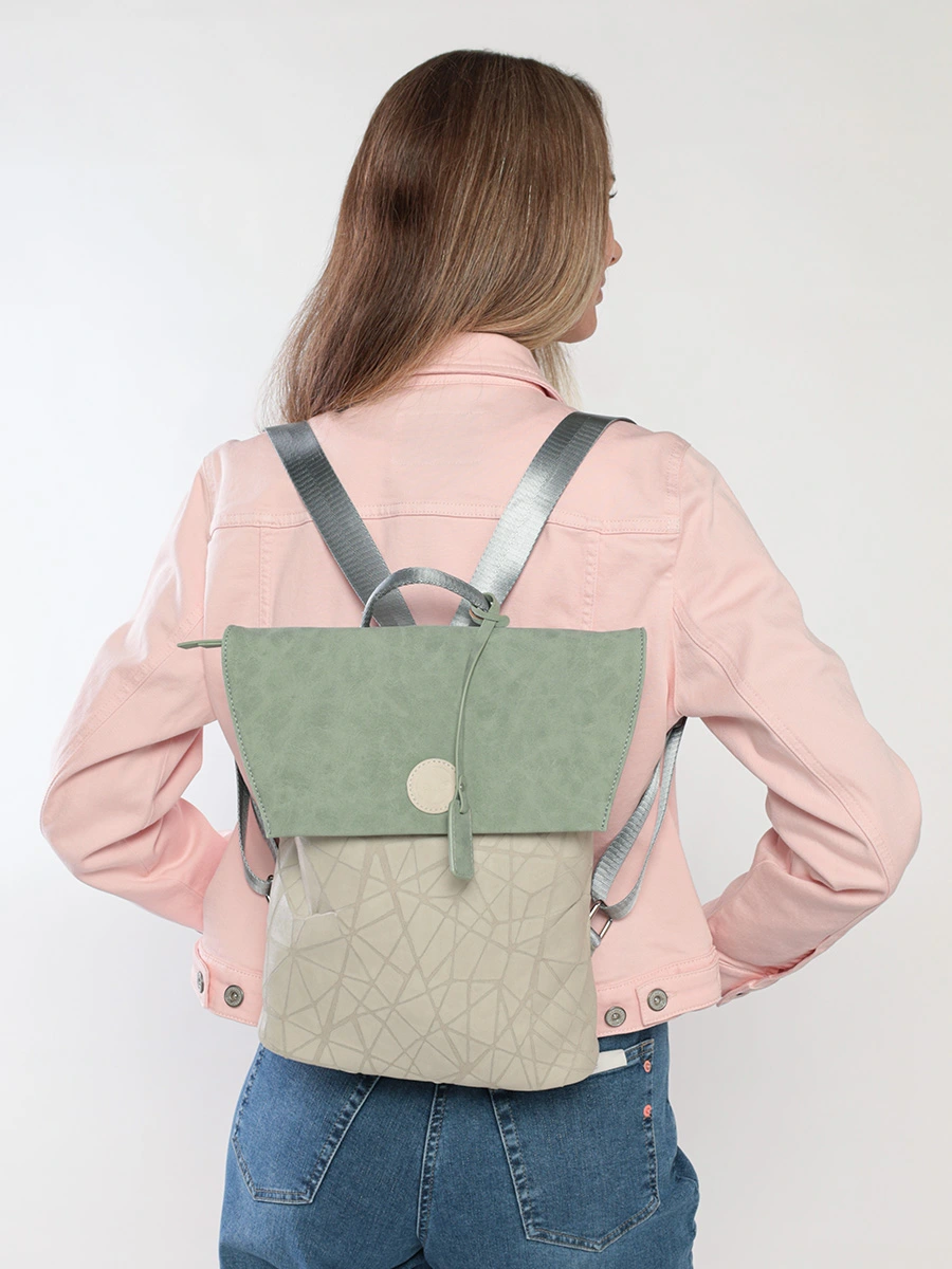 Рюкзак зеленого цвета комбинированный